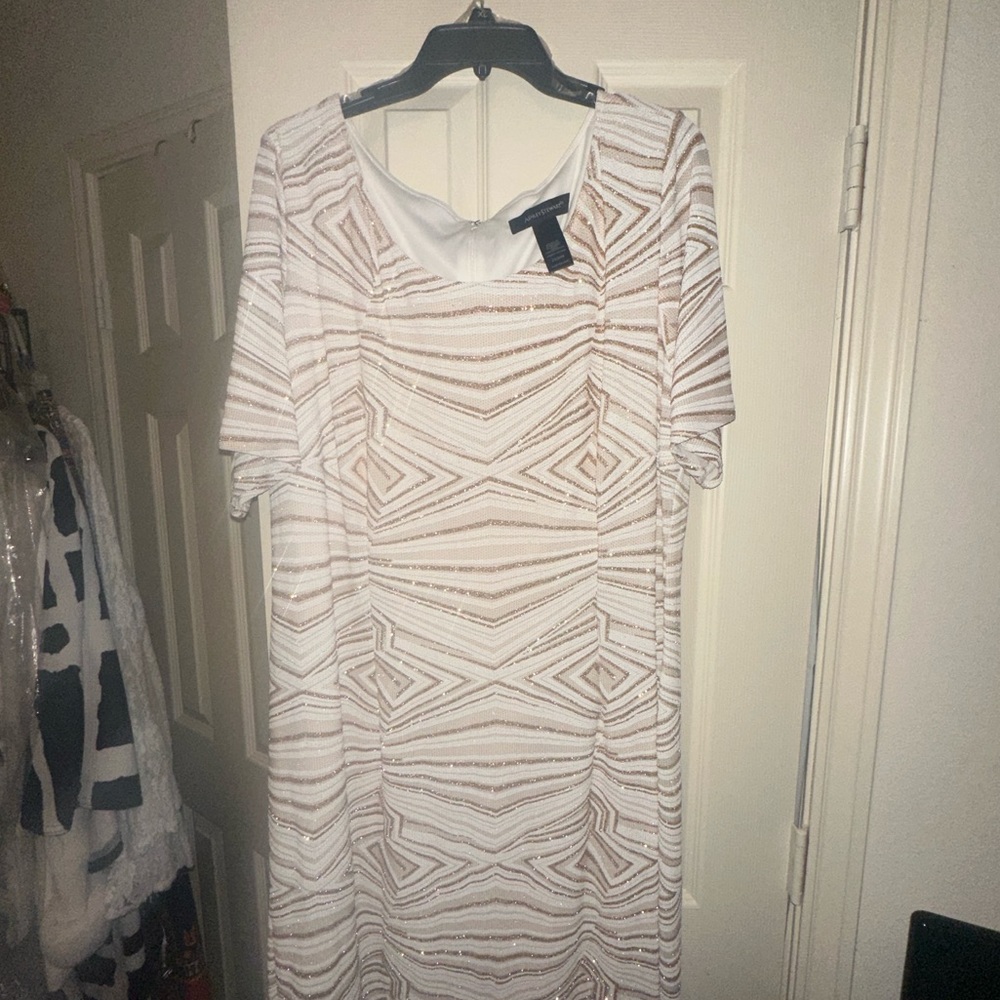 Cute Gold/cream/white dress